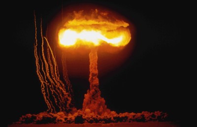 : “Climax” nuclear bomb test in Nevada on June 4, 1953.
© Stocktrek Images via Getty Images